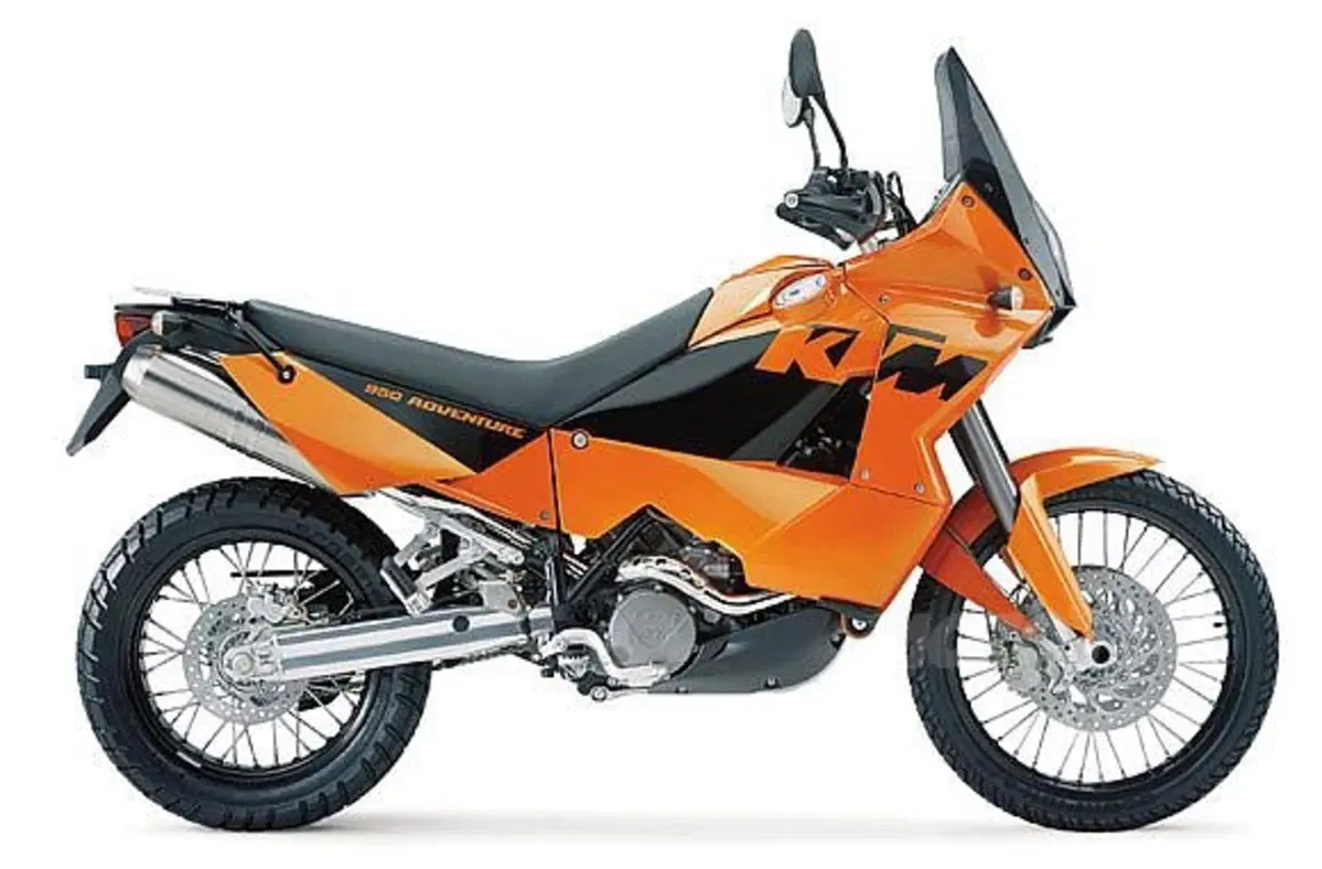 Guida alla KTM LC8 Adventure (3)