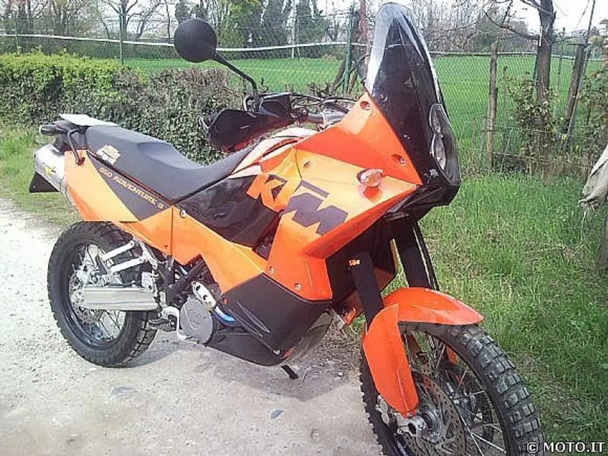 Guida alla KTM LC8 Adventure (4)
