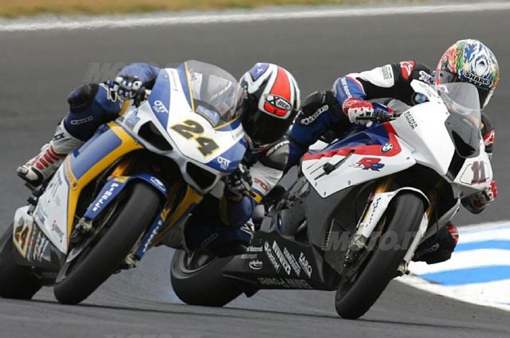 Brendan Roberts e Troy Corser sono stati protagonisti, nel bene e nel male, di questo inizio di stagione. Ecco il loro epico duello sulla pista di Phillip Island