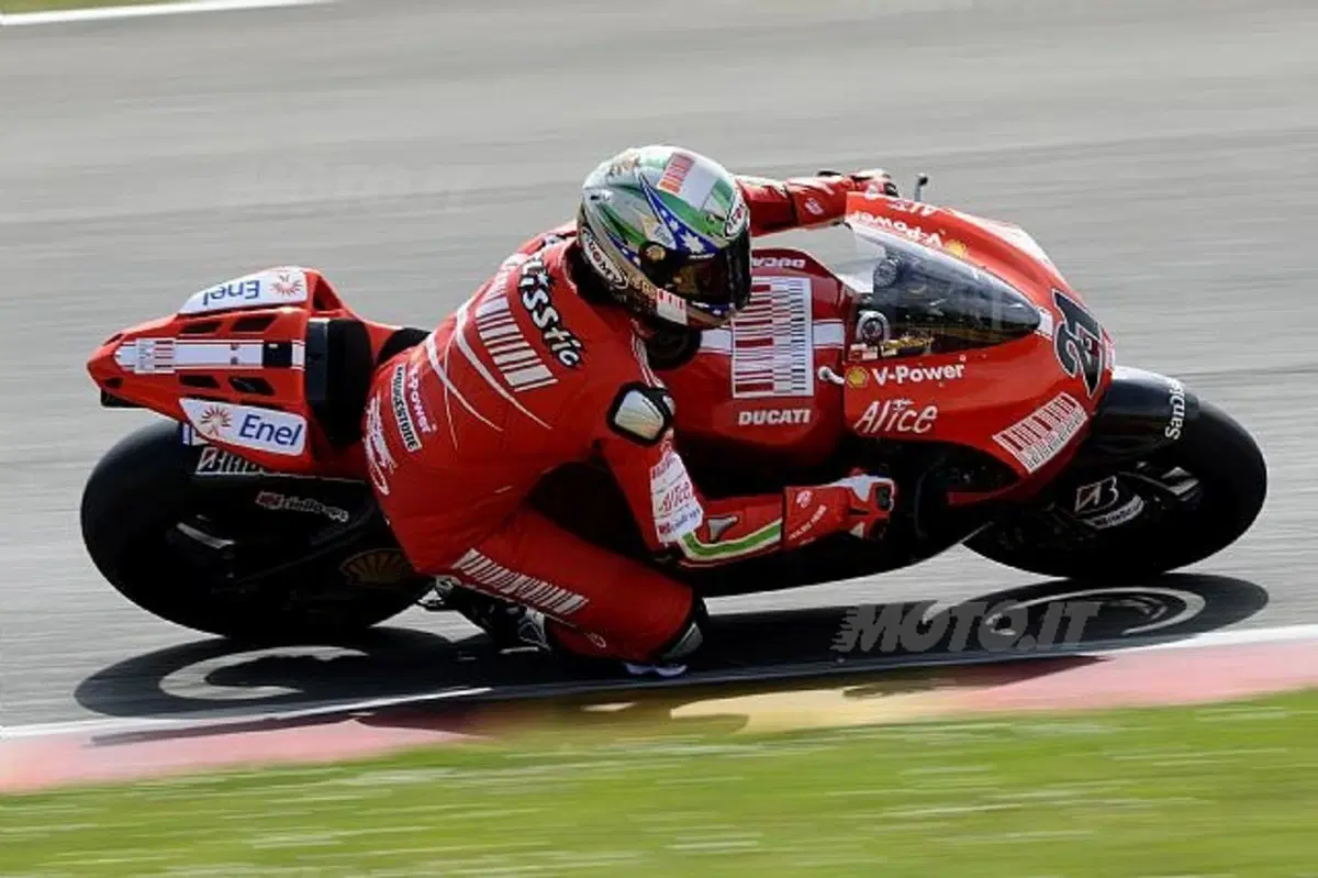 Con la Ducati GP9 al Mugello (3)