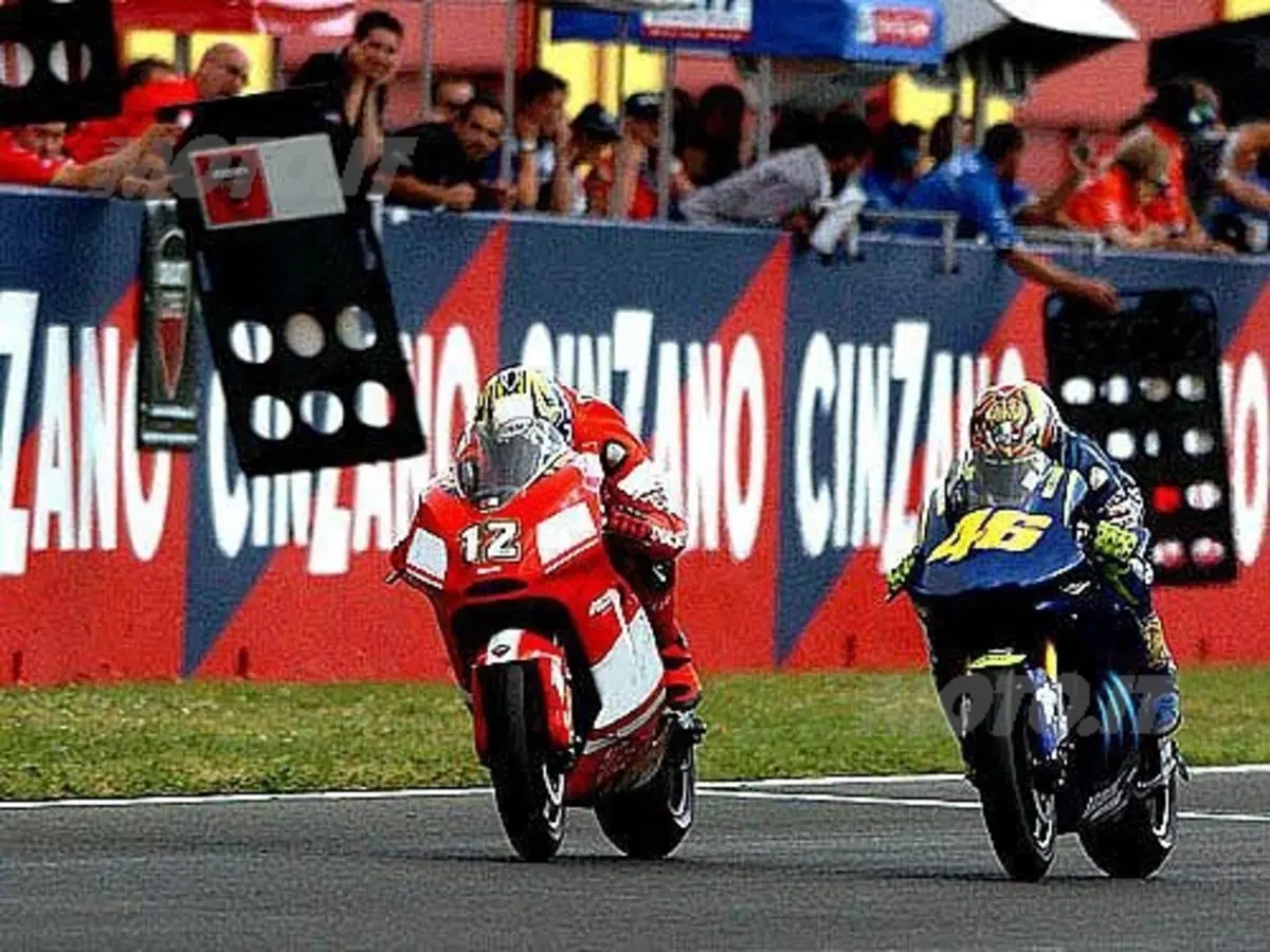 Con la Ducati GP9 al Mugello (4)