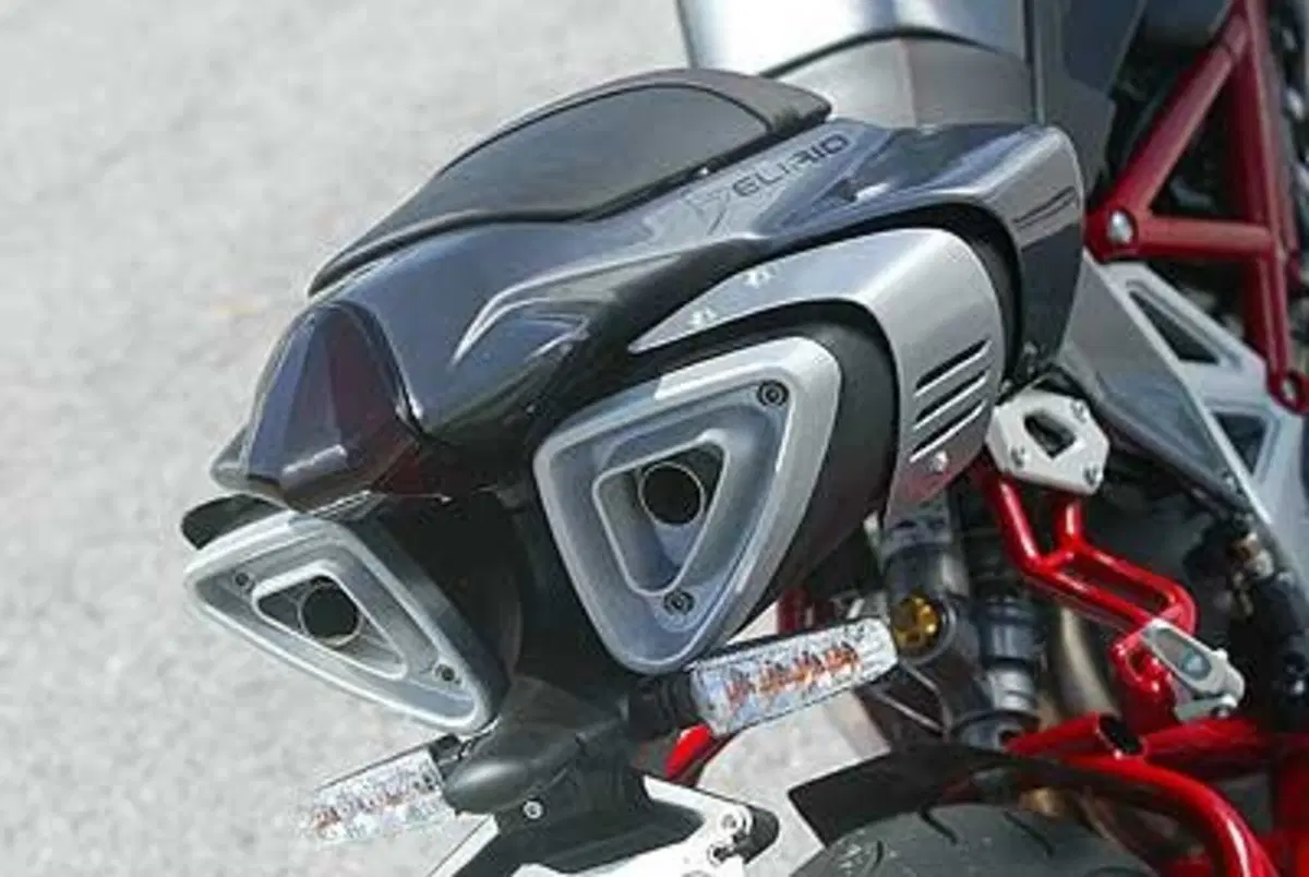 Bimota DB6 Delirio  (9)
