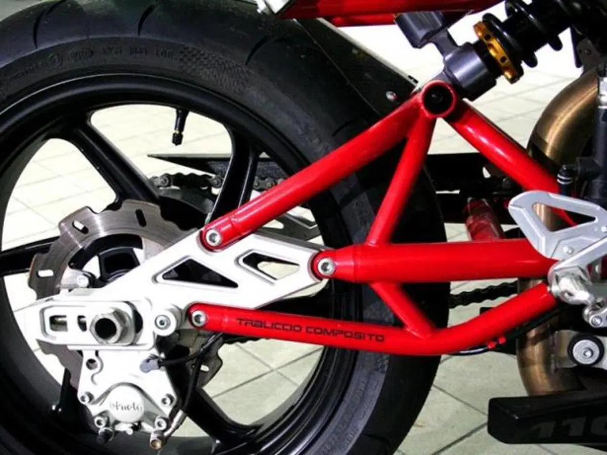 Bimota DB6 Delirio  (7)