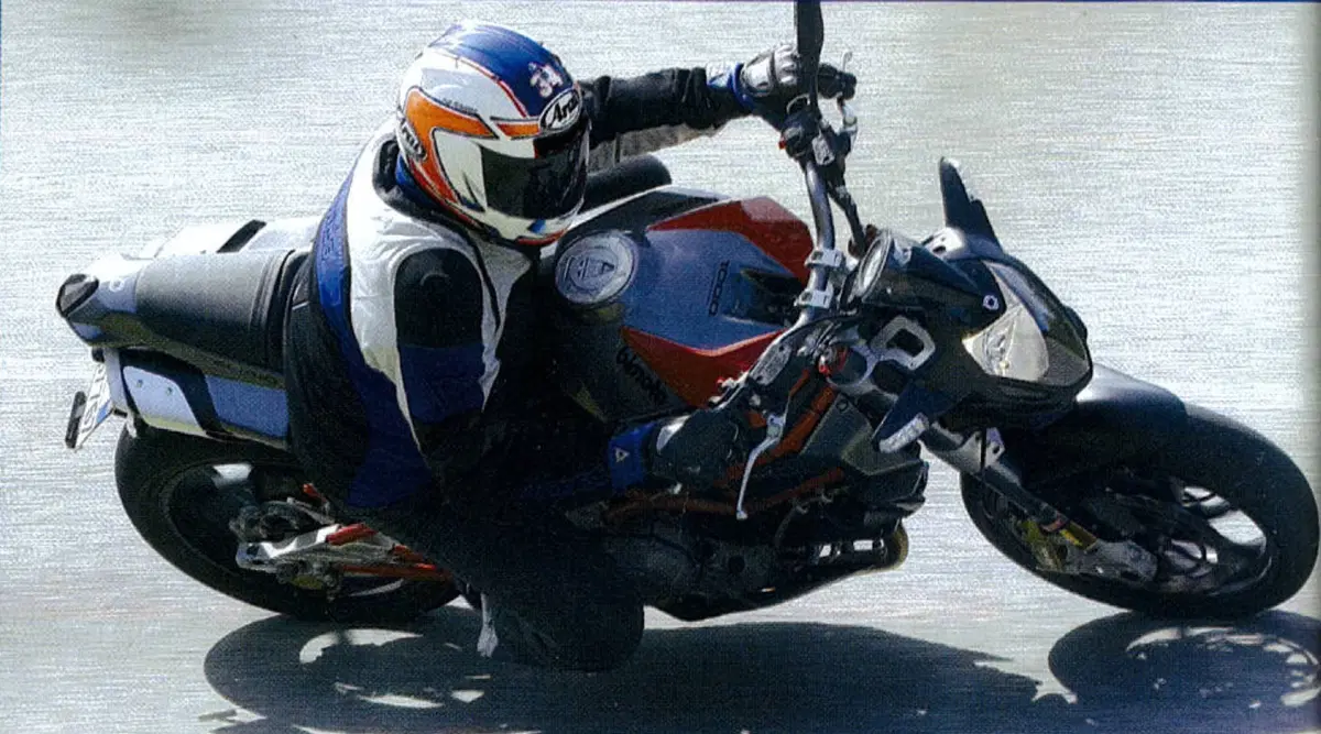 Bimota DB6 Delirio  (12)