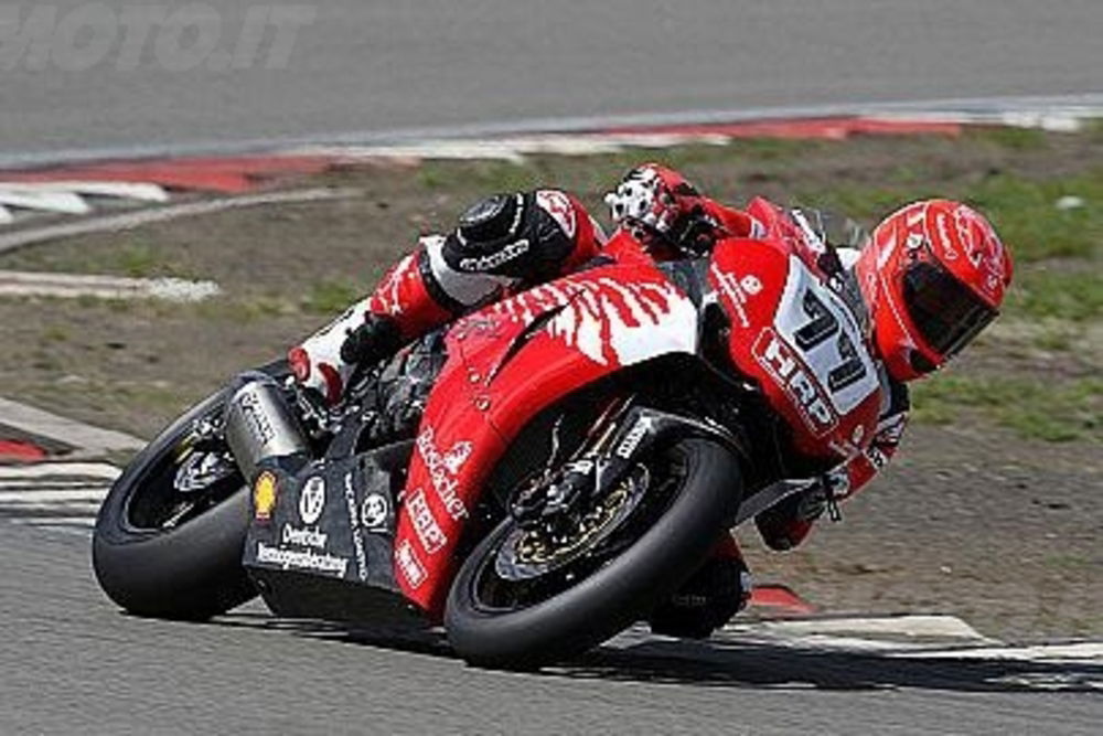 Michael Schumacher di nuovo in sella alla Honda CBR1000RR