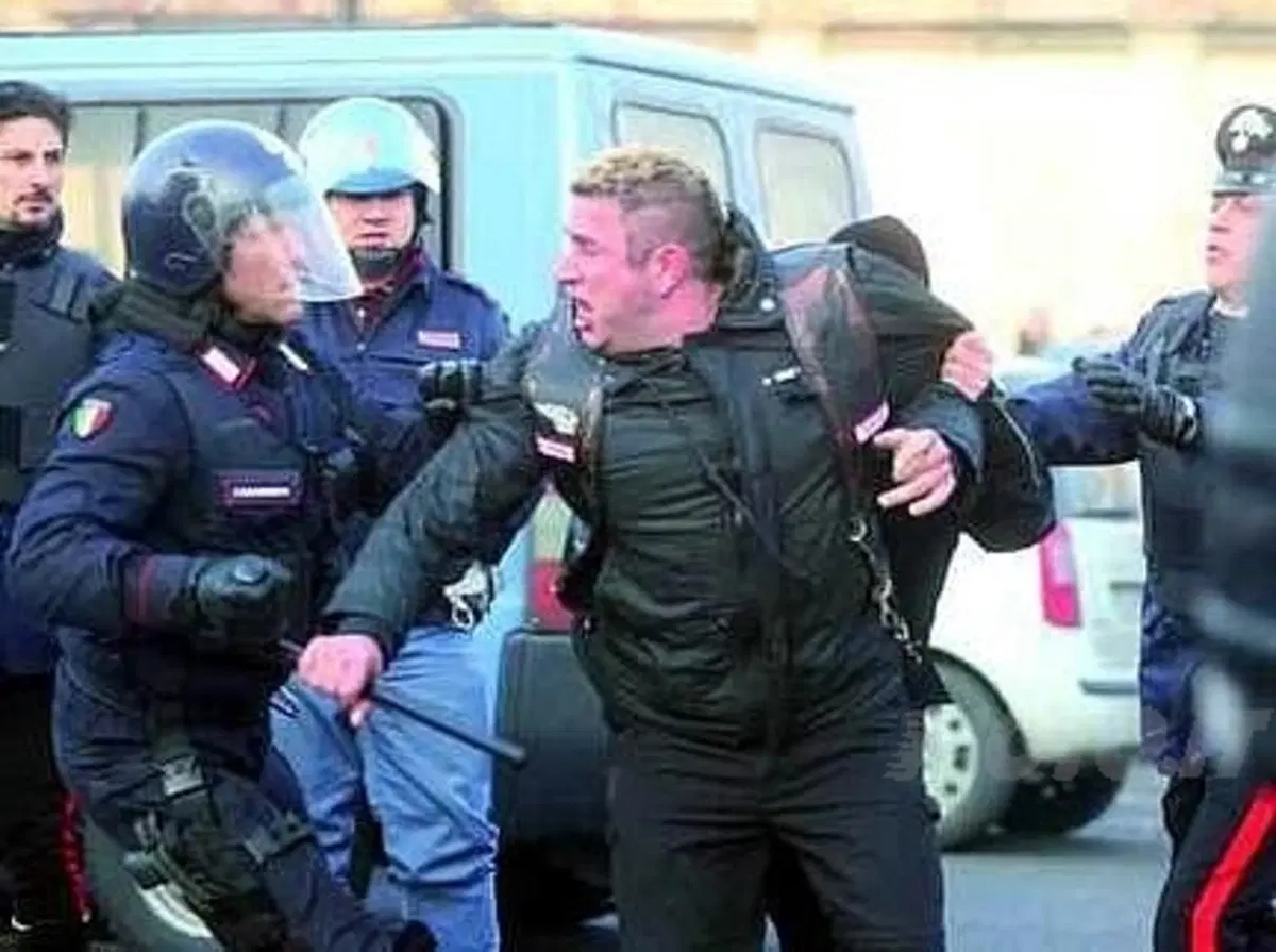 Arrestati 24 Hell's Angels