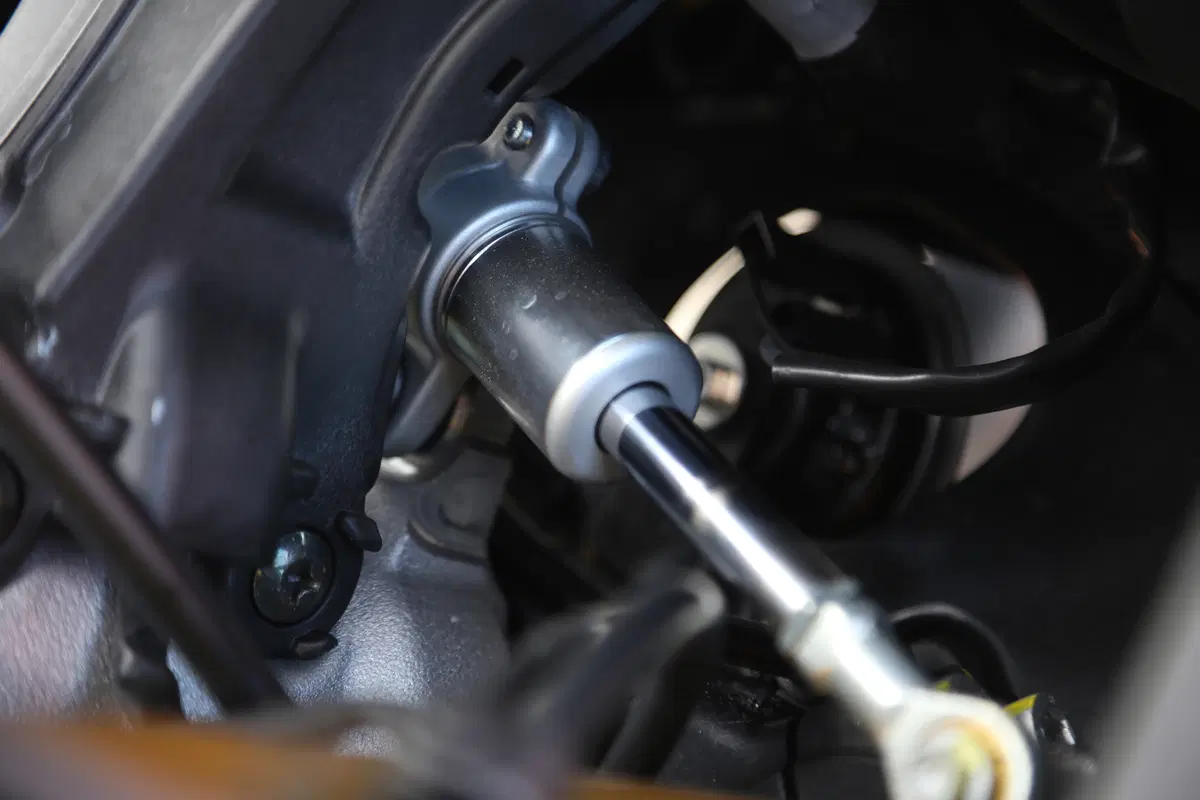 Aprilia RSV4RR: meno spesa, tanta resa (2)