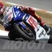 Lorenzo soffia la pole a Rossi