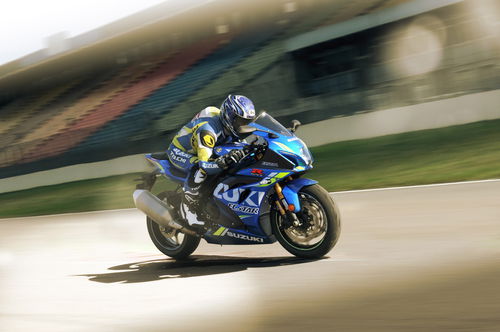 Suzuki GSX-R 1000 e 1000R con nuova colorazione MotoGP (3)