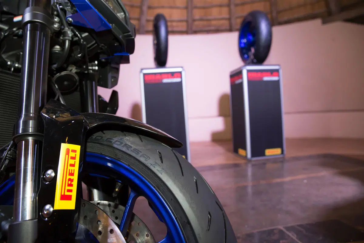 Pirelli Diablo Rosso Corsa II. Test su strada e in pista
