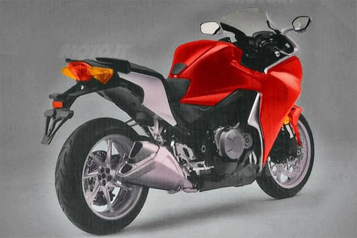 Honda V4: eccola in azione! (5)
