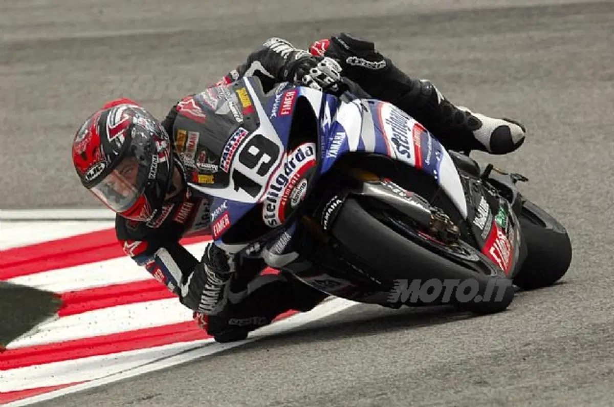 SBK. Spies domina la pole inseguito dalle Aprilia