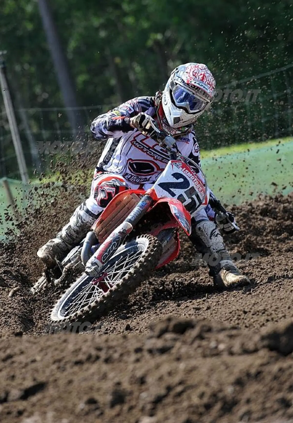 MX. Gli avvocati tengono banco: salta Musquin! (6)