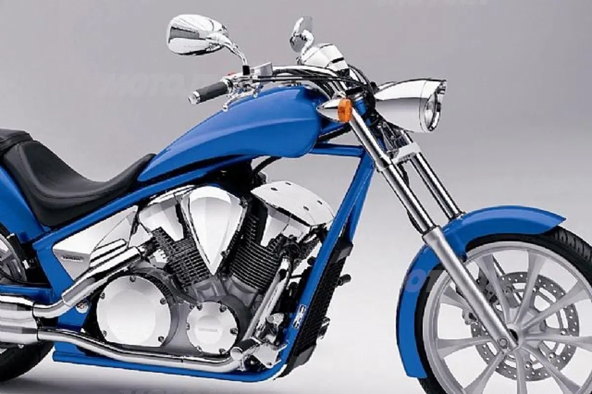 Honda VT1300CX   (9)