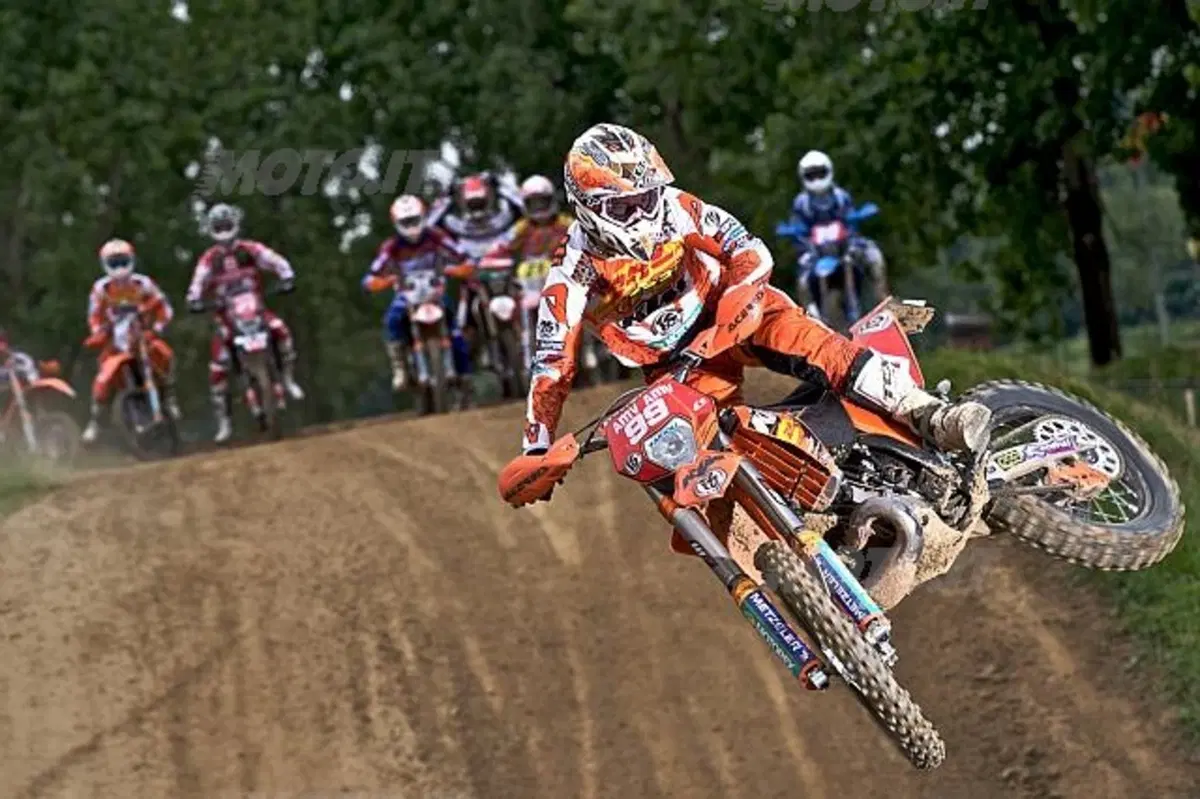 Intervista a 9 campioni di Enduro