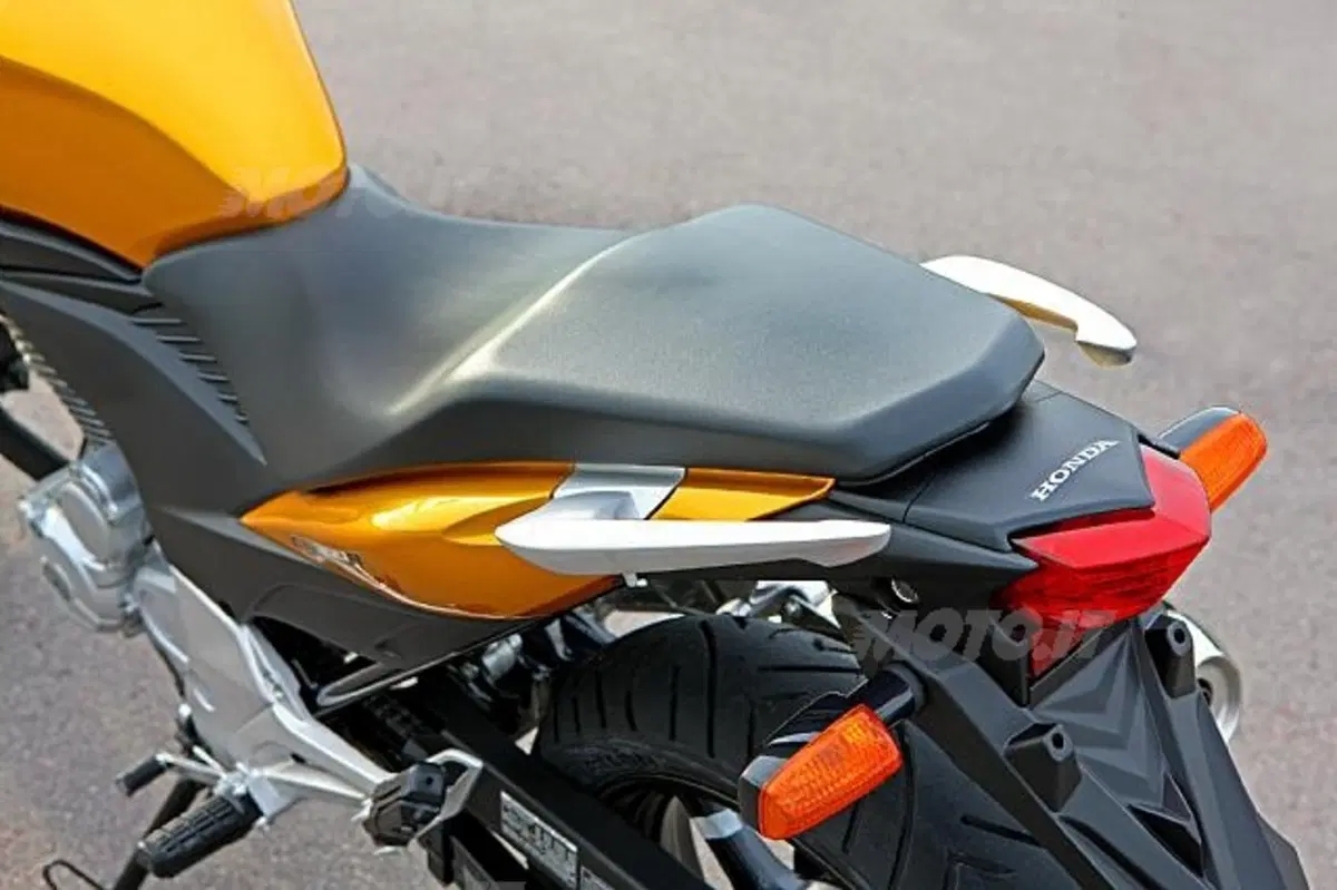 Honda CB300R. La vorreste anche da noi? (4)