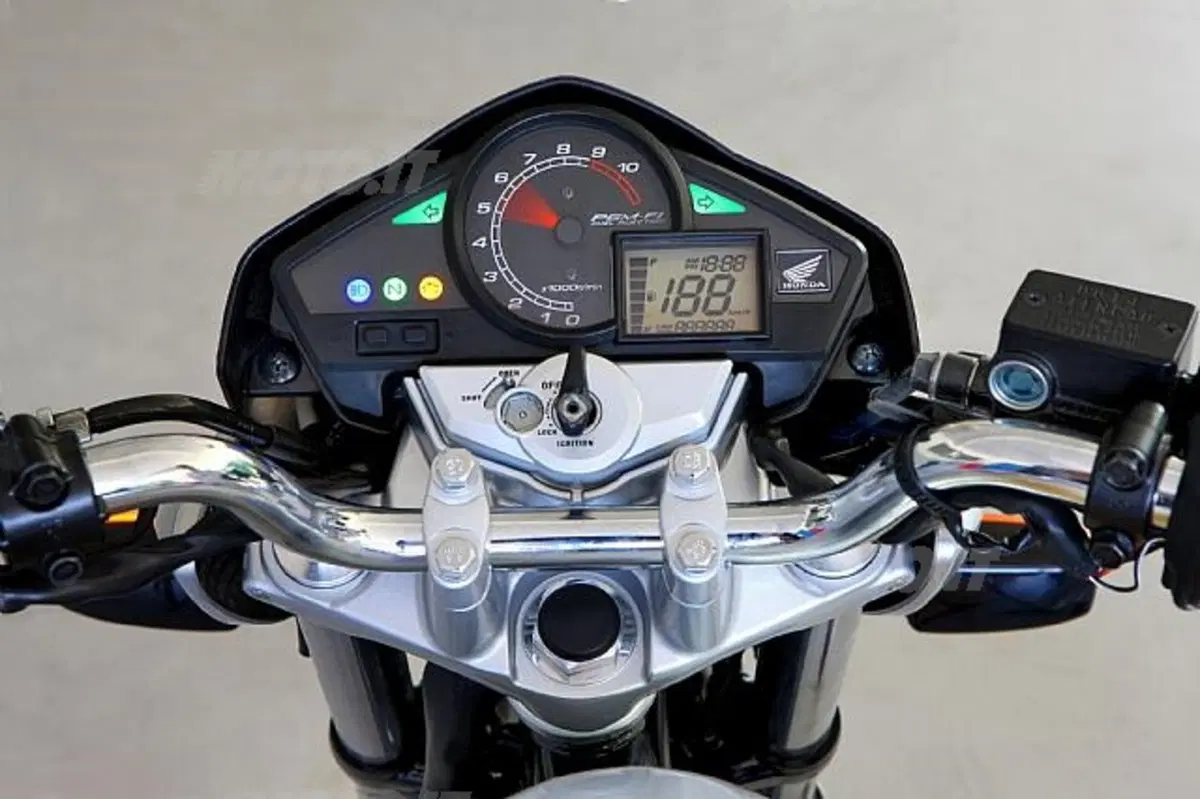 Honda CB300R. La vorreste anche da noi? (5)