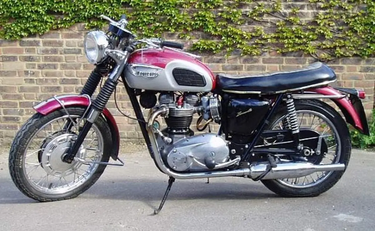 Guida alla Triumph Bonneville  (6)