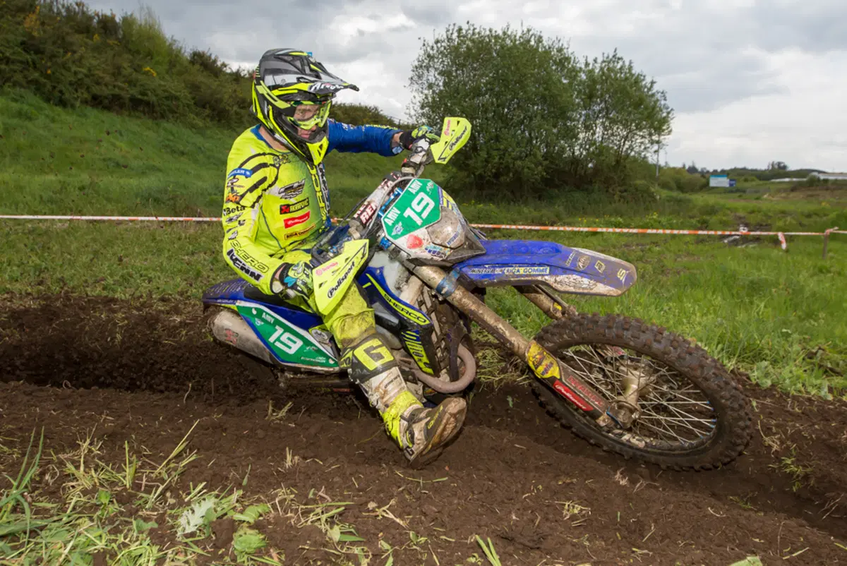 EnduroGP-18: Salvini (Husqvarna) e Holcombe (Beta) highlights dei Mondiale Enduro in Spagna.