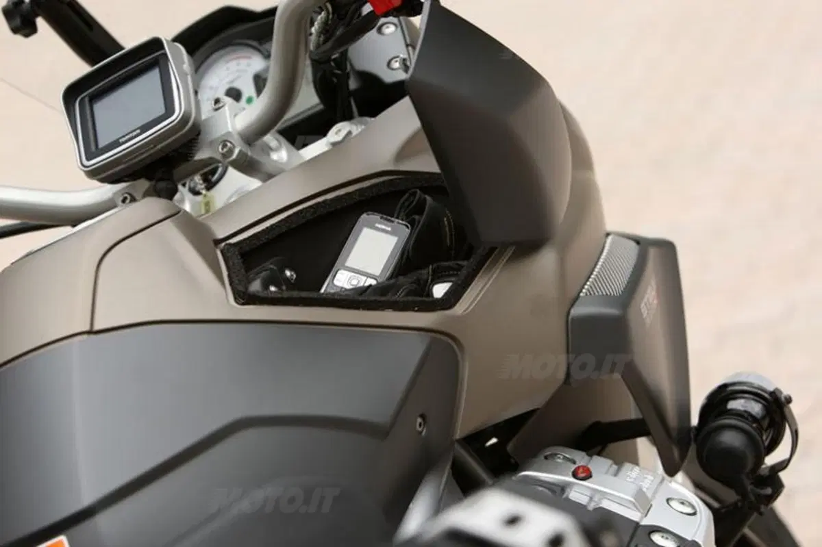 MOTO GUZZI Stelvio NTX (4)