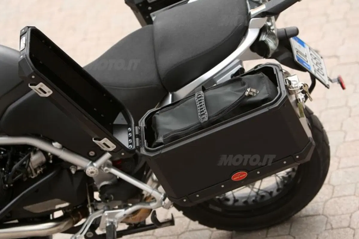 MOTO GUZZI Stelvio NTX (7)