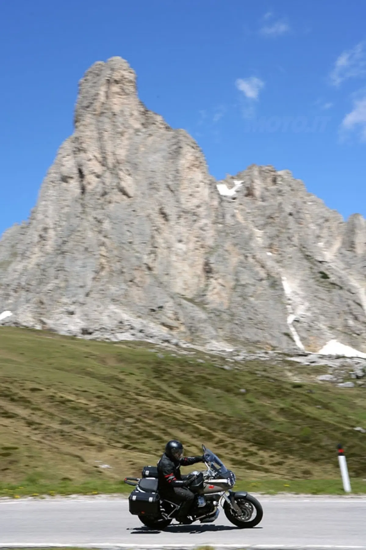 MOTO GUZZI Stelvio NTX (17)