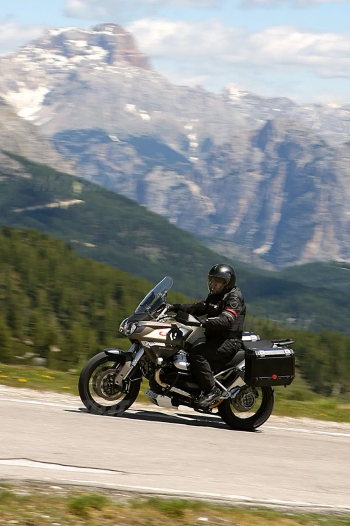 MOTO GUZZI Stelvio NTX (20)