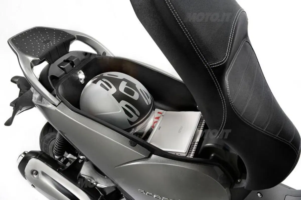 APRILIA Scarabeo Gamma 2009 (11)