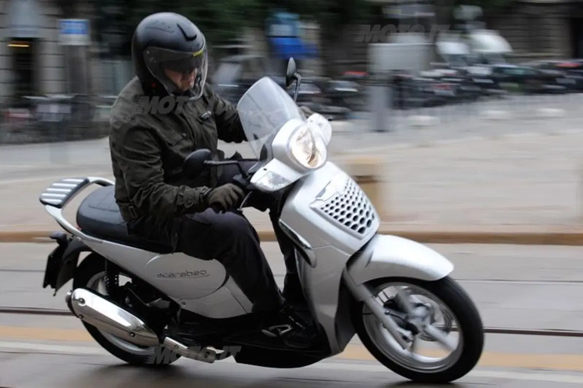 APRILIA Scarabeo Gamma 2009 (19)