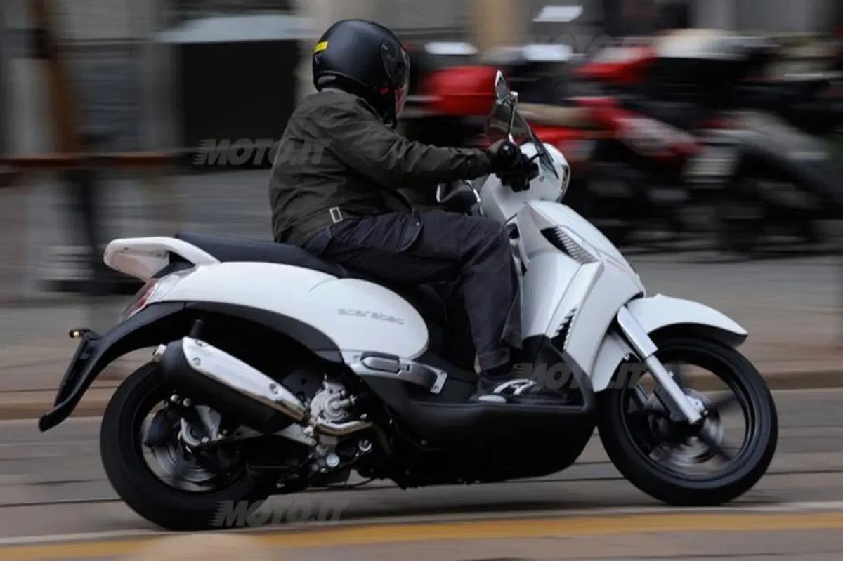 APRILIA Scarabeo Gamma 2009 (21)