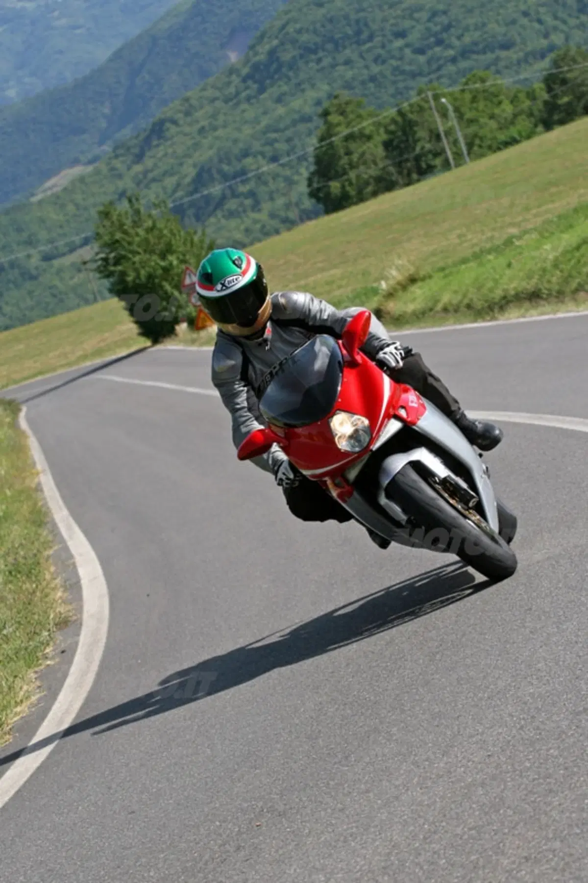 MV AGUSTA F4 1078 RR 312 (16)