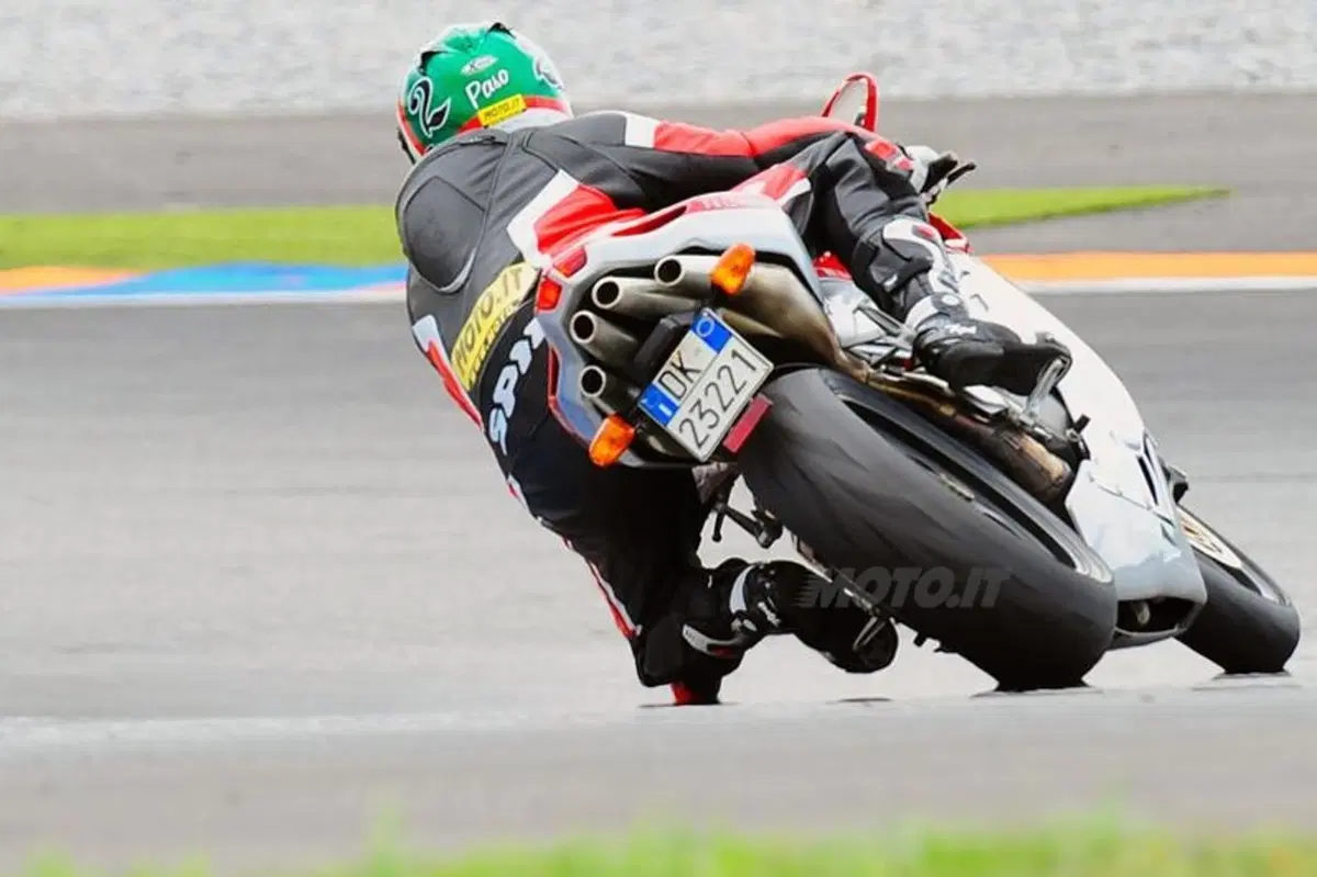 MV AGUSTA F4 1078 RR 312 (17)