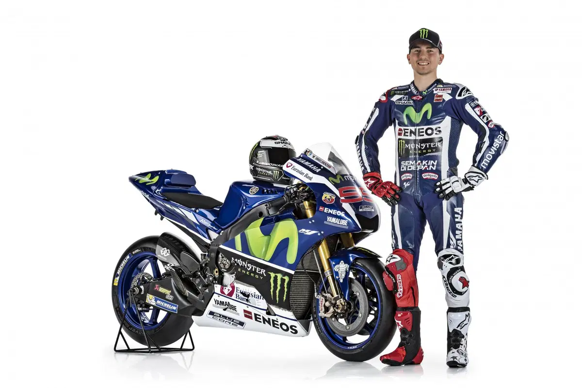 La presentazione del team Yamaha MotoGP e della nuova M1 (30)
