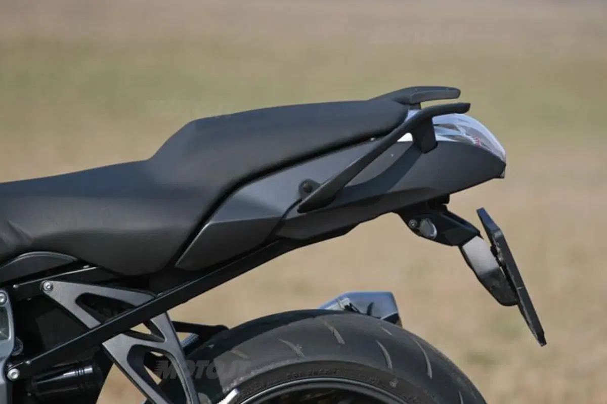 BMW K 1300 R (9)