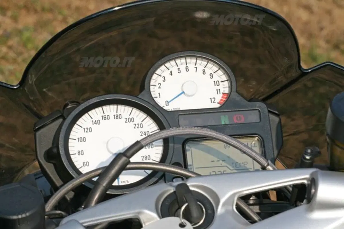 BMW K 1300 R (10)