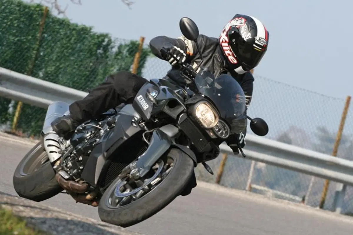 BMW K 1300 R (13)