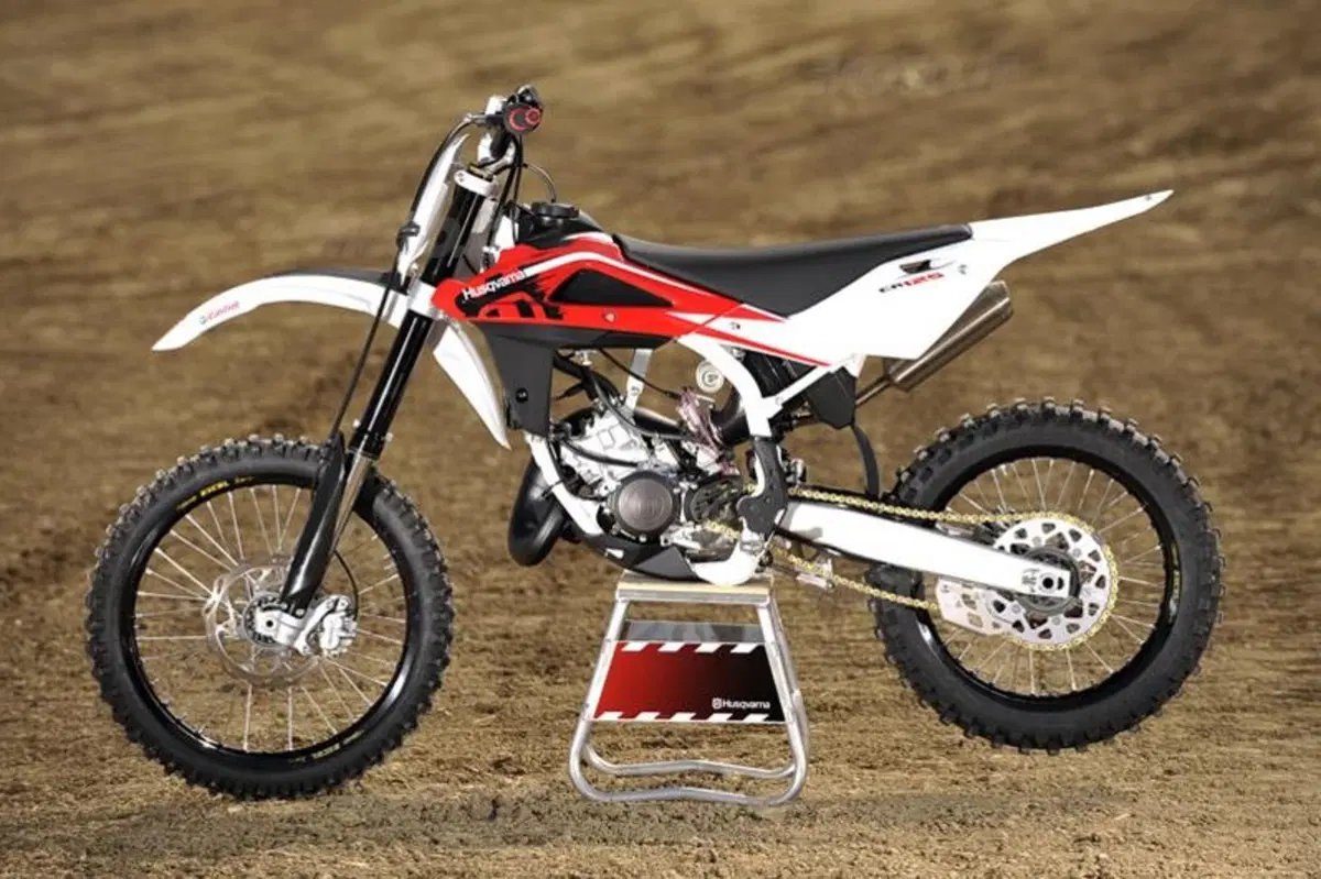 HUSQVARNA Gamma 2010 Cross/Enduro (2)