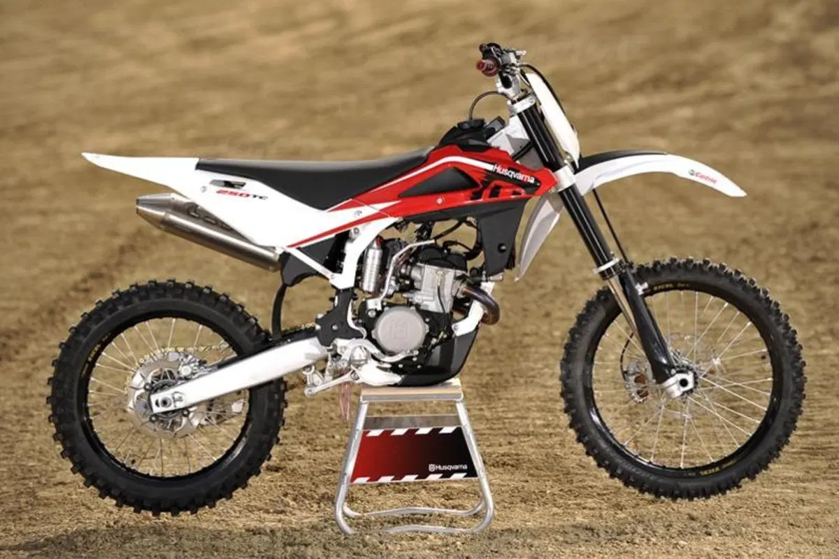 HUSQVARNA Gamma 2010 Cross/Enduro (3)