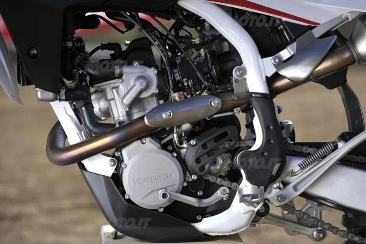 HUSQVARNA Gamma 2010 Cross/Enduro (11)