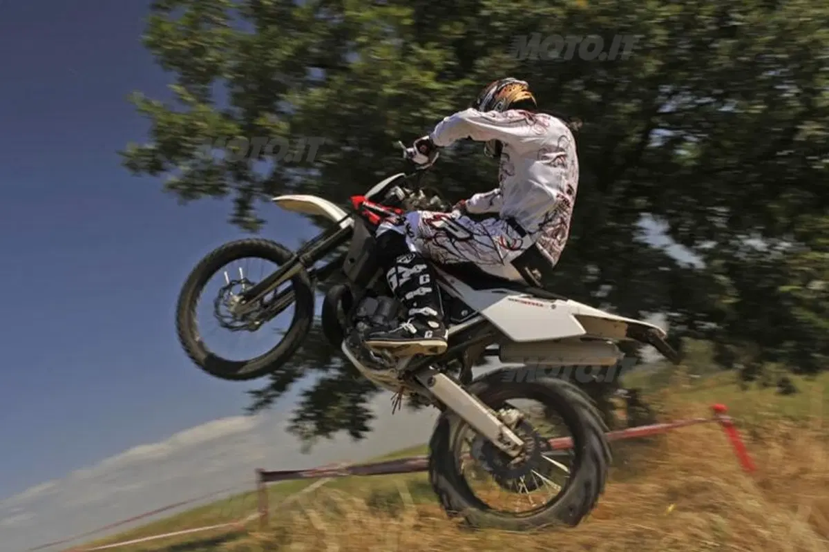 HUSQVARNA Gamma 2010 Cross/Enduro (20)
