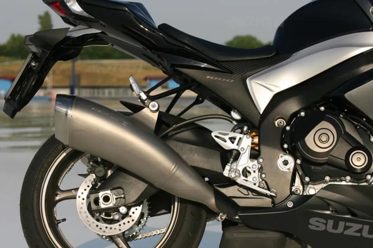 SUZUKI GSX-R 1000 K9 (5)