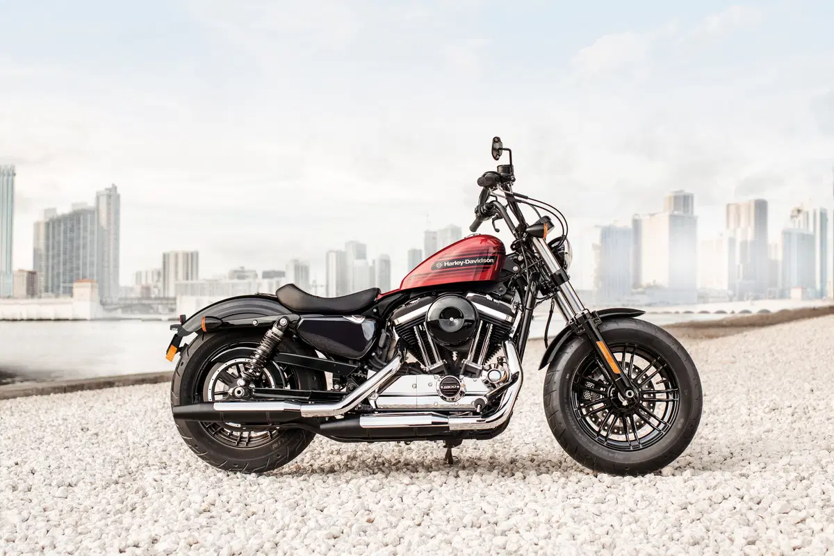 Harley-Davidson Iron 1200 e Forty-Eight Special TEST (19)