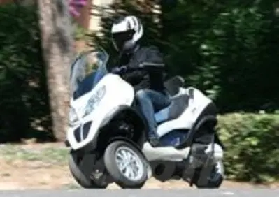 PIAGGIO MP3 Hybrid