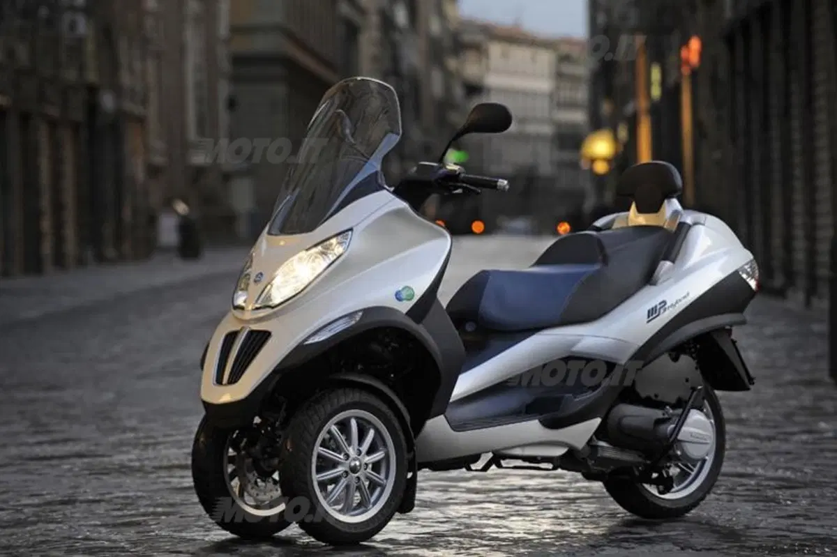 PIAGGIO MP3 Hybrid