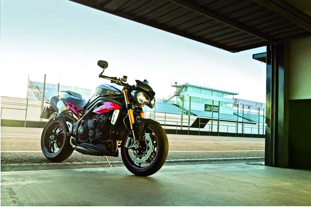 Triumph Speed Triple 2016