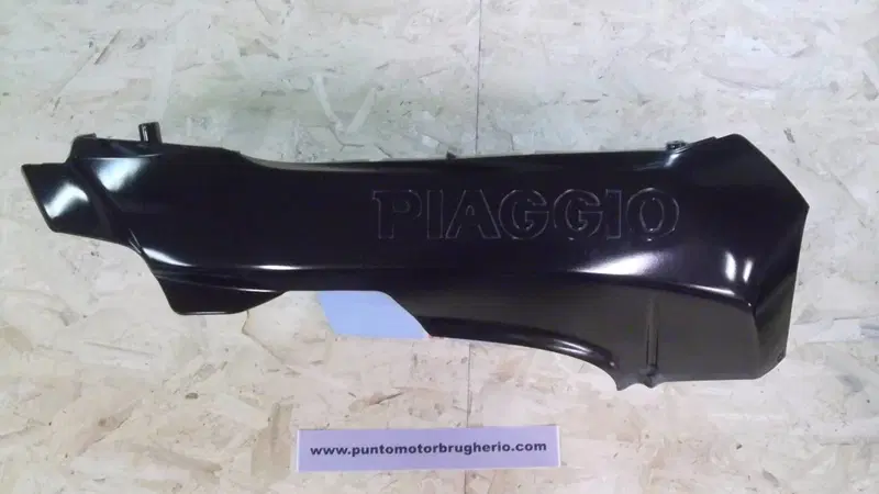 SPOILER - PUNTALE INF. Piaggio X7 (3)