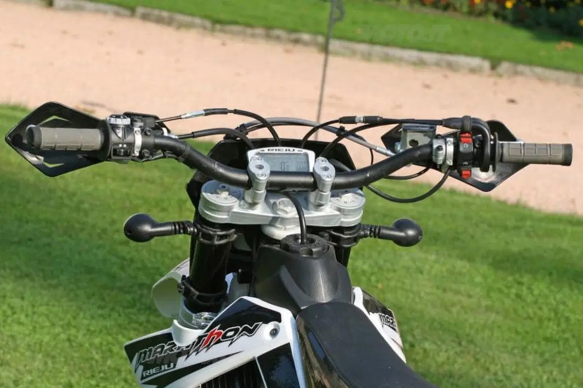 RIEJU Marathon 250 (9)