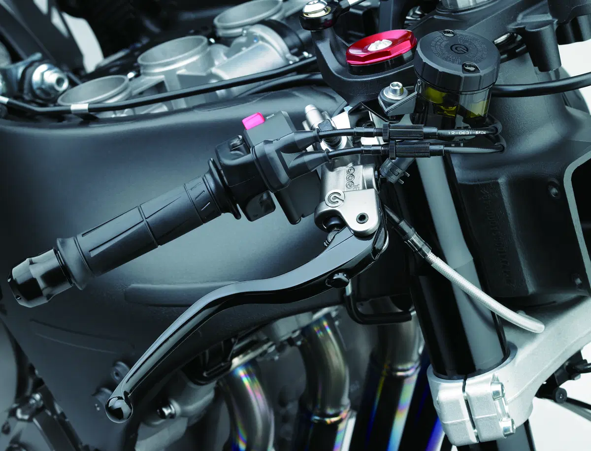 Kawasaki ZX-10R Ninja 2016 (5)