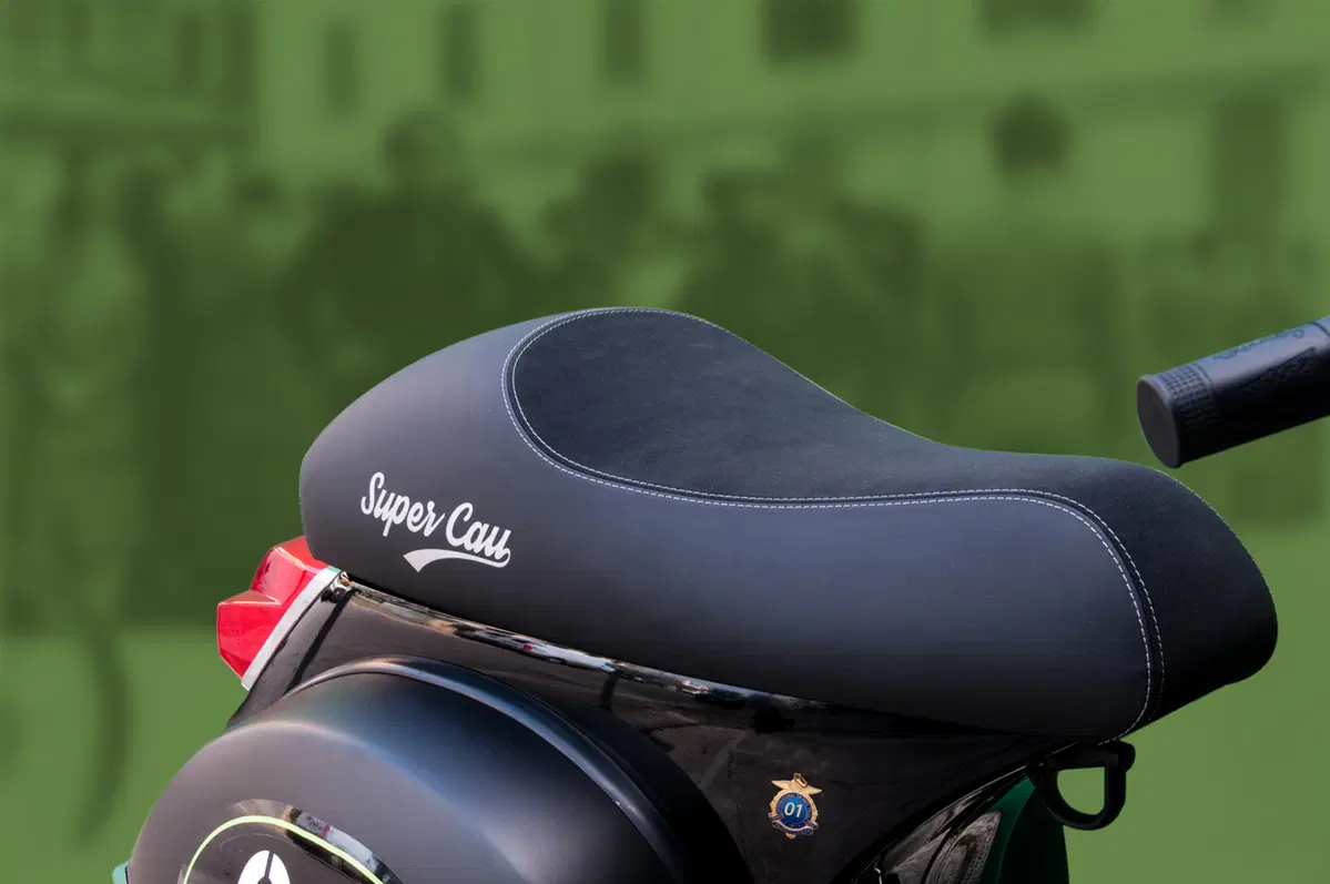 Supercau, una Vespa in serie limitata da Busdraghi (3)