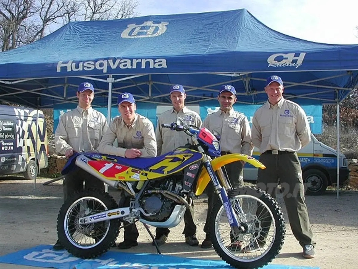 Team Husqvarna 2004
